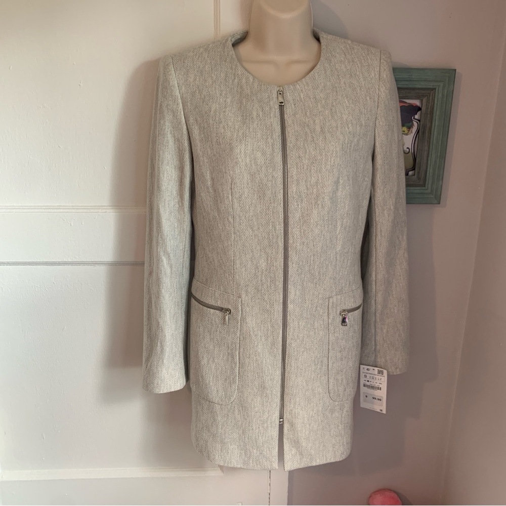 Zara NWT Grey Blazer Jacket Outerwear Basic Light Gray Zip Up Shoulder Pads